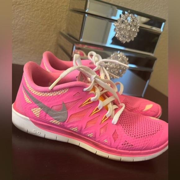 Hot Pink Nike Running Shoes - Picture 1 of 3